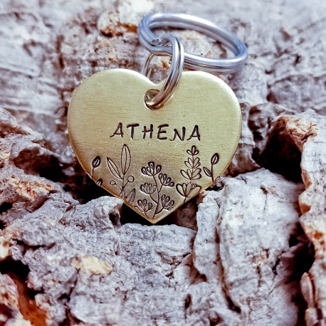 médaille gravée en laiton forme coeur  "Athena"